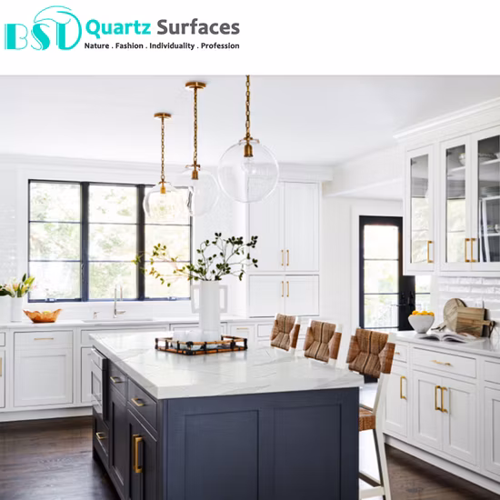 Qt401 Chine Taille personnalisée Comptoir de cuisine Table Top Prix de carreaux de marbre doré Dalle de pierre de quartz Calacatta blanc